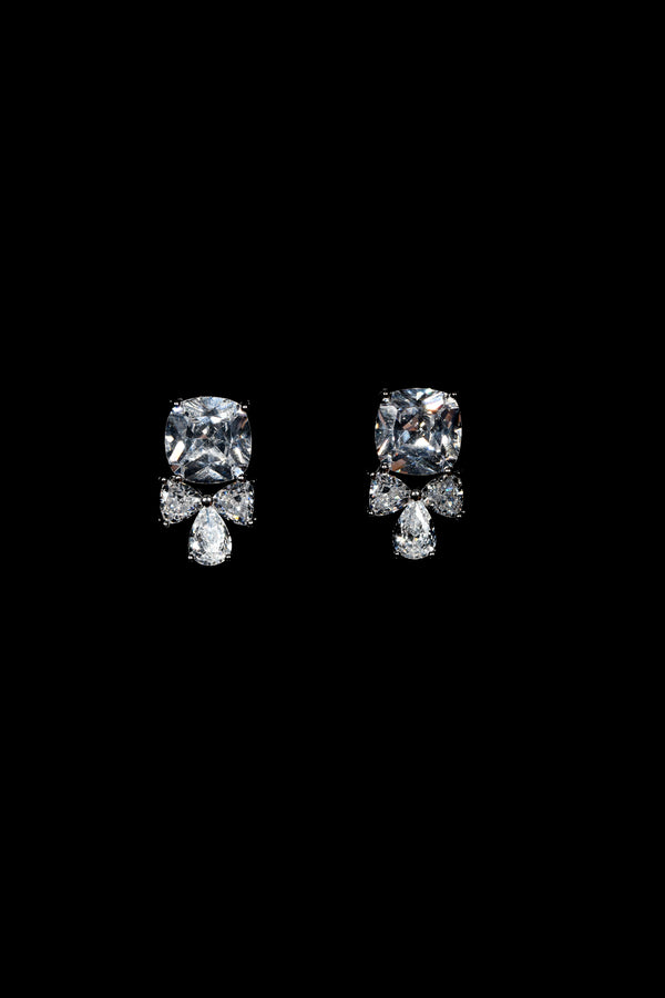 Velora Drop Earrings