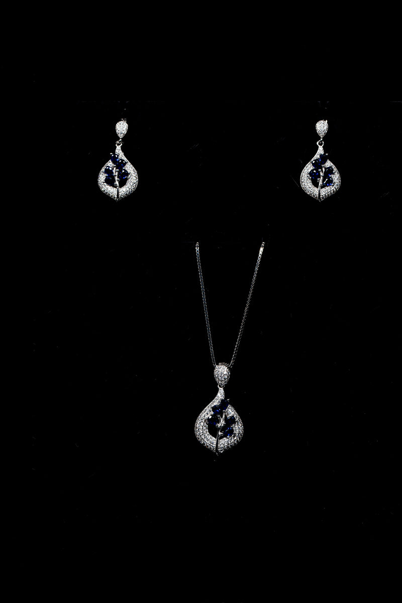 Blue Bloom Pear NECKLACE