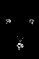 Trinity Radiance Pendant Set