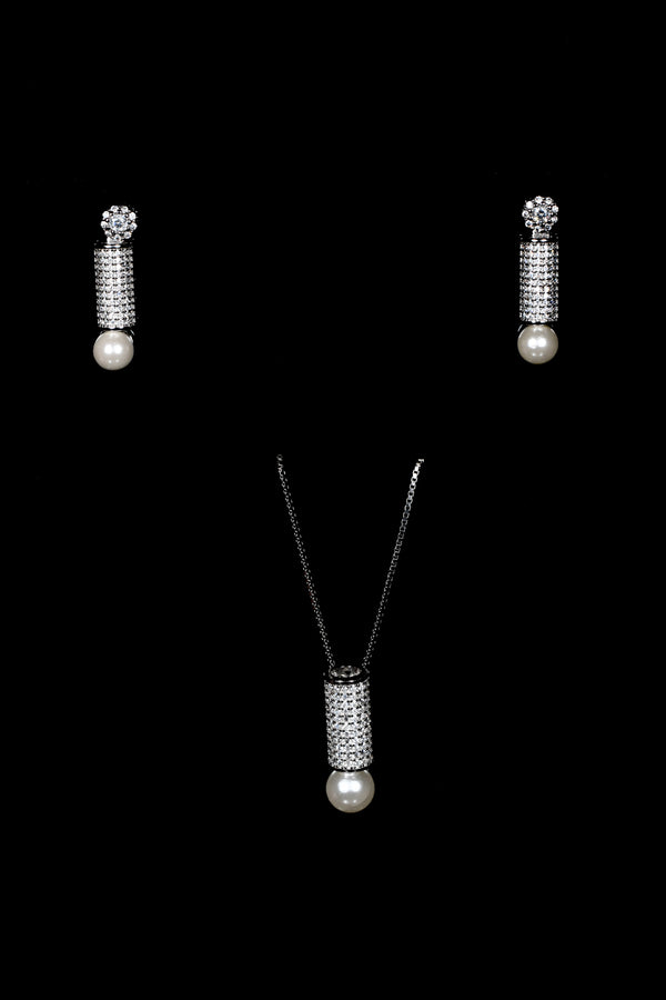 Regal Bloom Pearl Drop Pendant Set