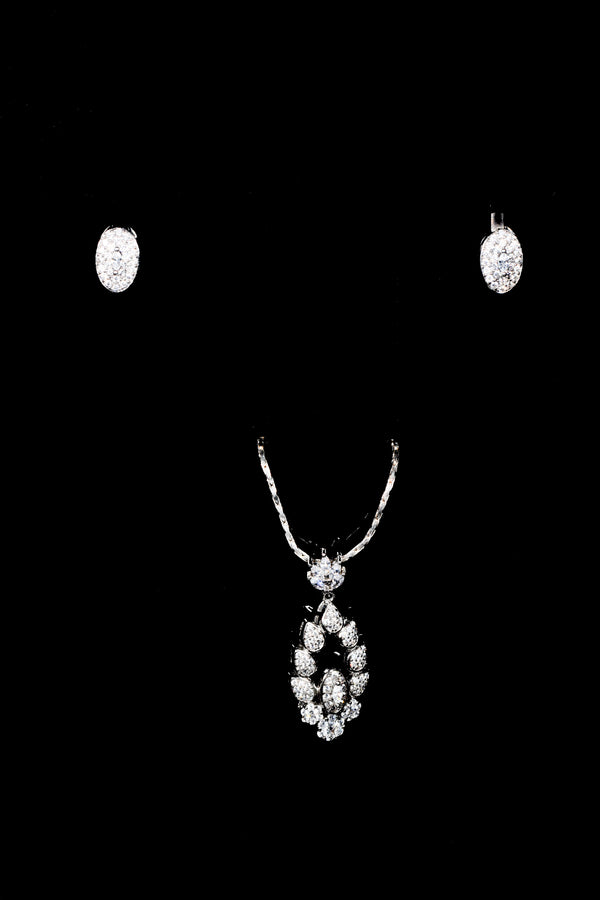 Marquise Bloom Harmony Pendant Set