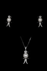 Pearl-Winged Bird Pendant Set