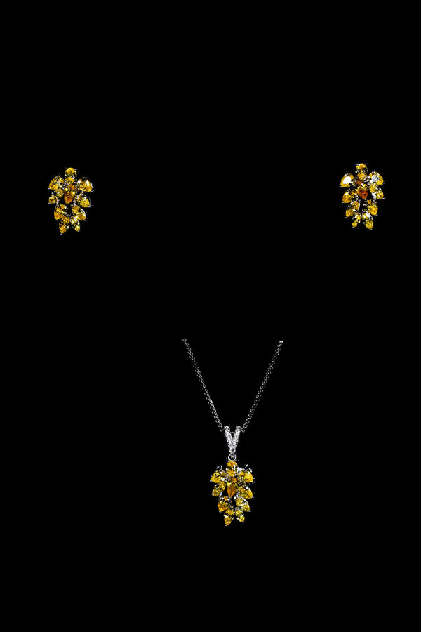 Sunlit Bloom Yellow Diamond Necklace