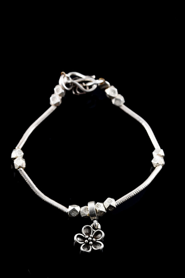 Geometric Bloom Adjustable Bracelet
