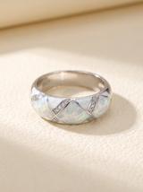 Pearl Éclat Geometric Ring