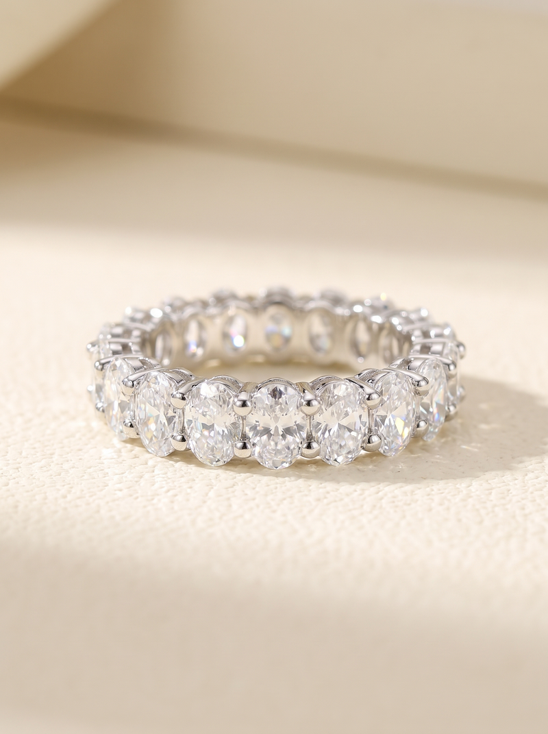Éternité Oval Band