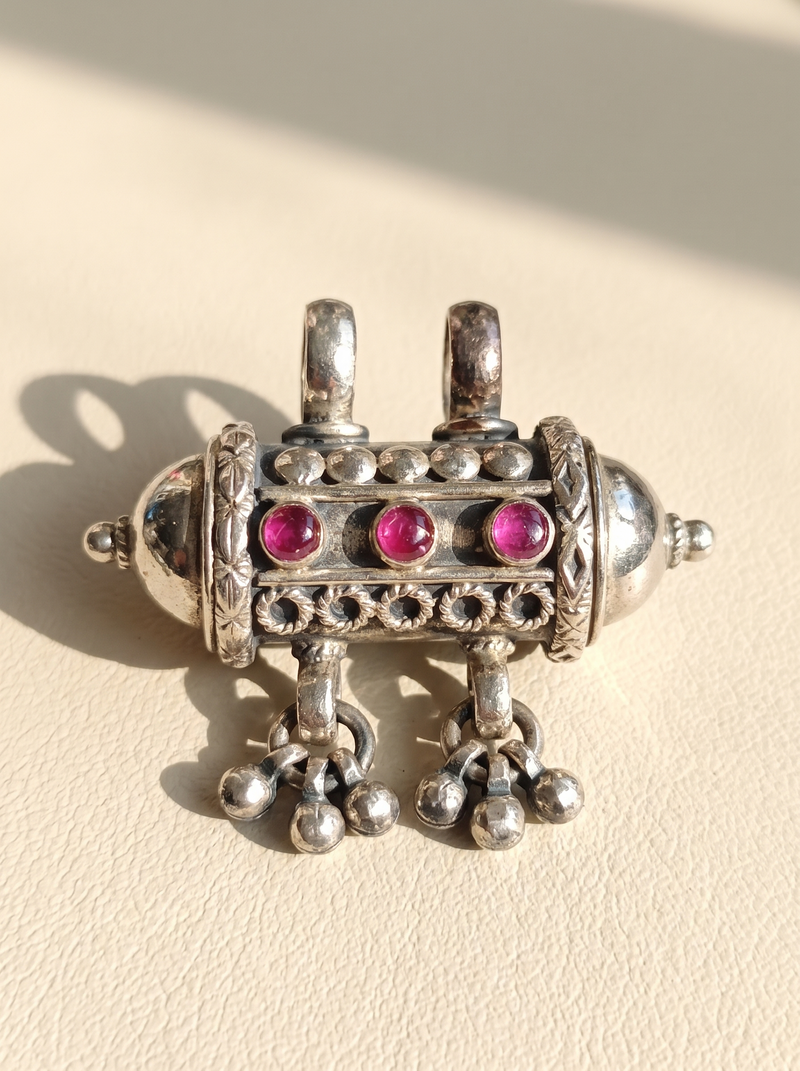 Gulabi Heritage Tabiz Pendant