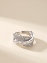 Éclat Royale Curve Ring