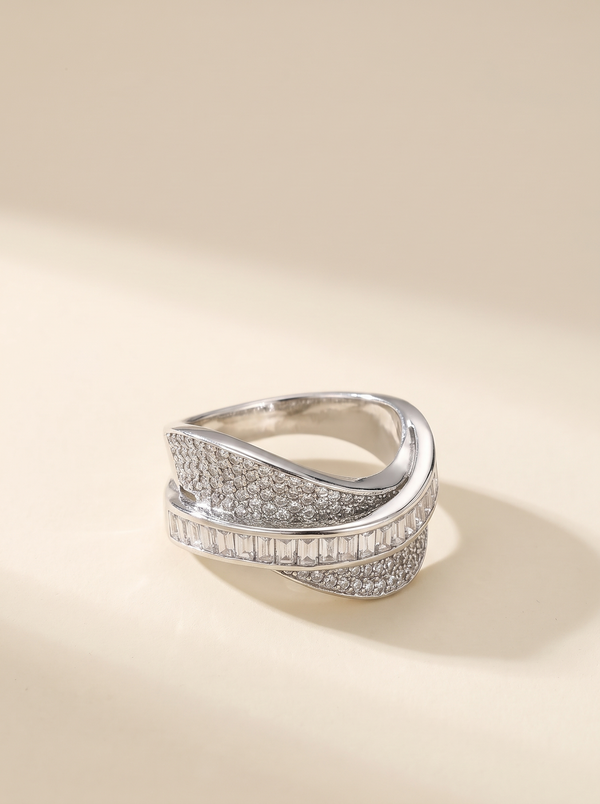 Éclat Royale Curve Ring