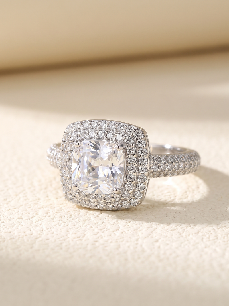 Princess Éclat Solitaire Ring